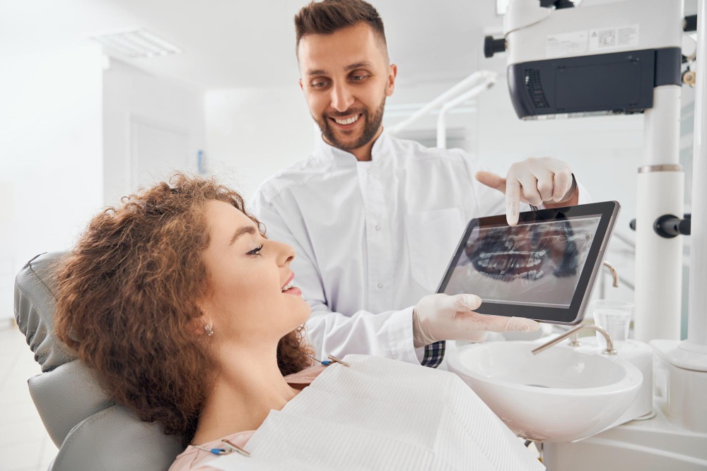 Ce factori influențează precizia unei restaurări dentare realizate digital?